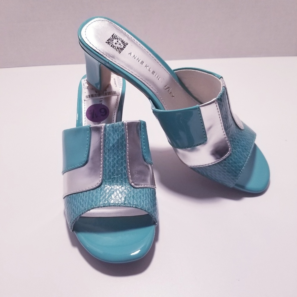 Anne Klein I Flex Slip On Sandal NWT size 6.5